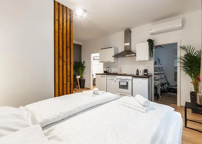 Cozy Located In Vienna's Vibrant Center Apartment
